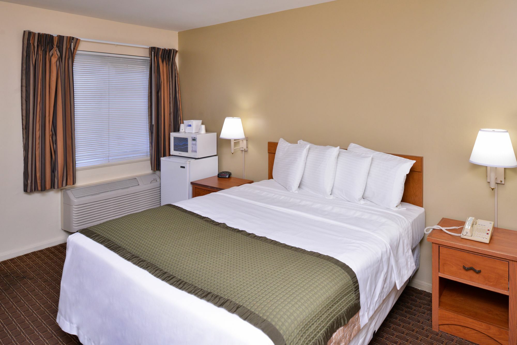 Travelodge By Wyndham Eugene Downtown/University Of Oregon Exteriör bild