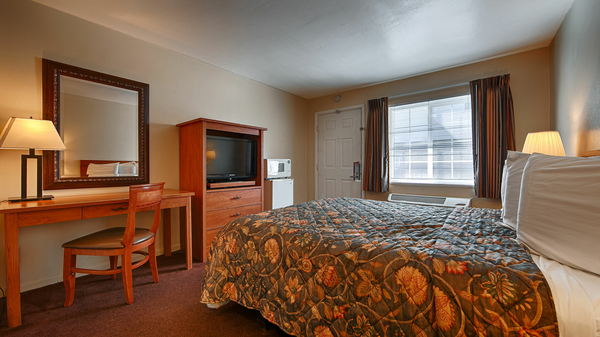 Travelodge By Wyndham Eugene Downtown/University Of Oregon Exteriör bild